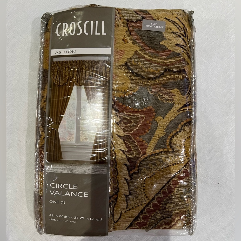 Croscill Gold and Brown Curtains with Elegant Accents NWT. 42” x 24.25”